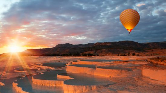 Sıcak Hava Balonu Uçuşu İle Bodrum Pamukkale Turu (2 Günlük Tur) resmi